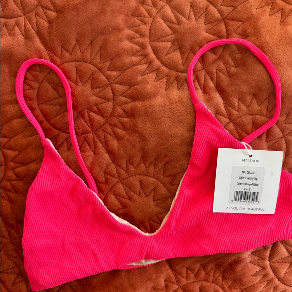BNWT Mai Bikini Top